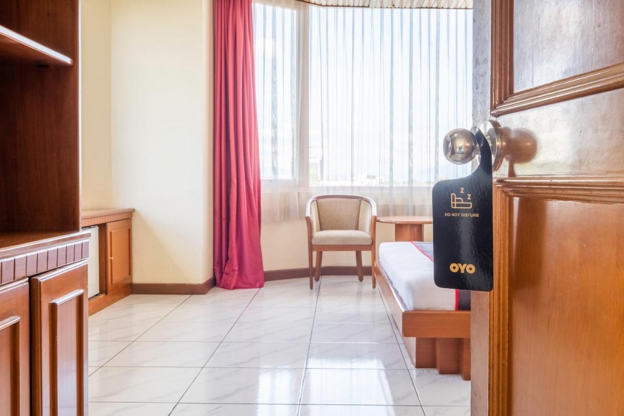 בנדונג Collection O 25 Hotel Baltika מראה חיצוני תמונה